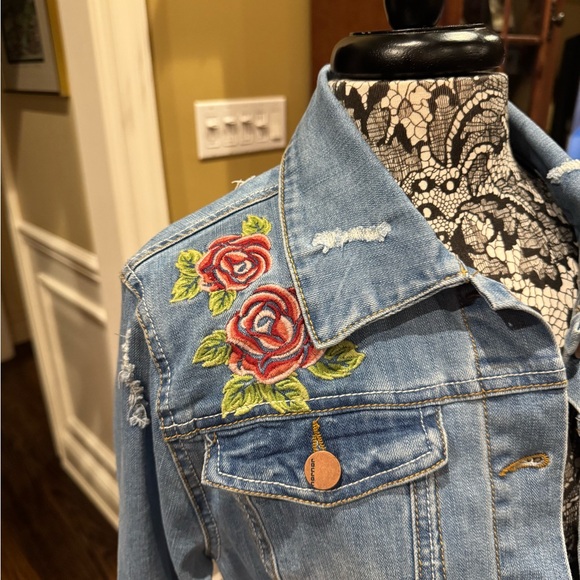 Joujou Premium Denim Collection Floral Embroidered Jean Jacket - Size Large - Picture 2 of 12
